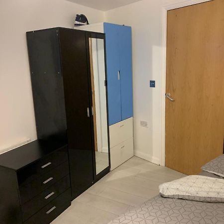 Room Near City Λονδίνο Εξωτερικό φωτογραφία