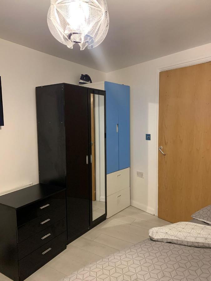 Room Near City Λονδίνο Εξωτερικό φωτογραφία