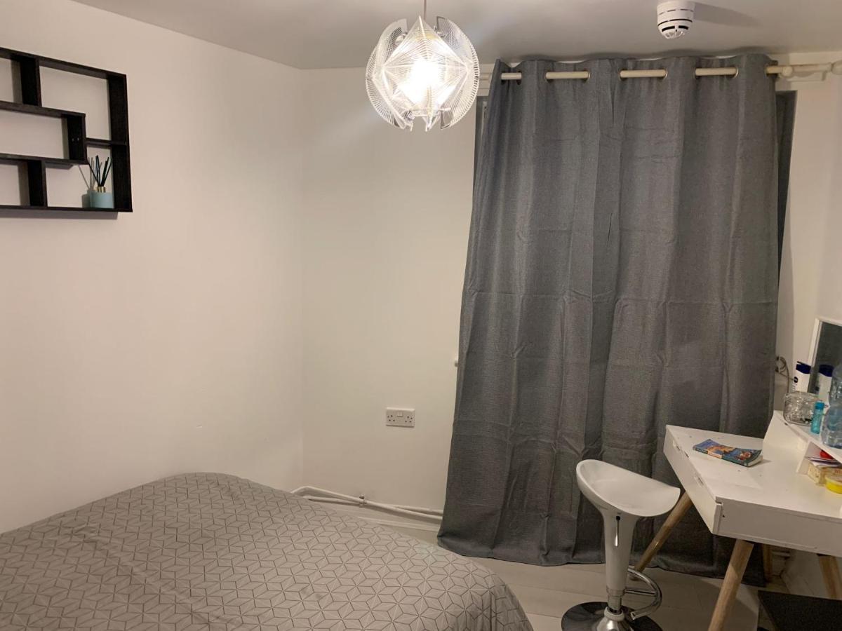Room Near City Λονδίνο Εξωτερικό φωτογραφία